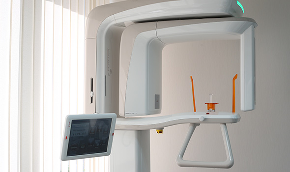 Digital panoramic X-ray machine